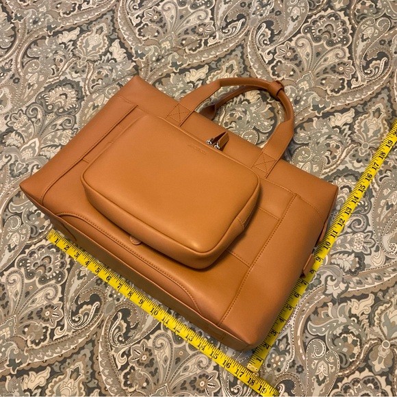 Like New MONOS Metro Duffel Vegan Leather Saddle Tan Used 1x - Picture 13 of 16